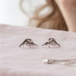 Mountain Silhouette Skiing Hiking Mini 925 Sterling Silver Simple Stud Earring